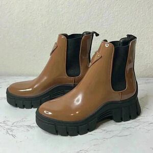 GUESS Womens Brown Goring Lug Sole Hestia Round Toe Block Heel Booties Size 5
